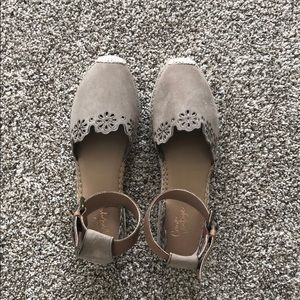 Crown Vintage Espadrille Shoe/Sandals